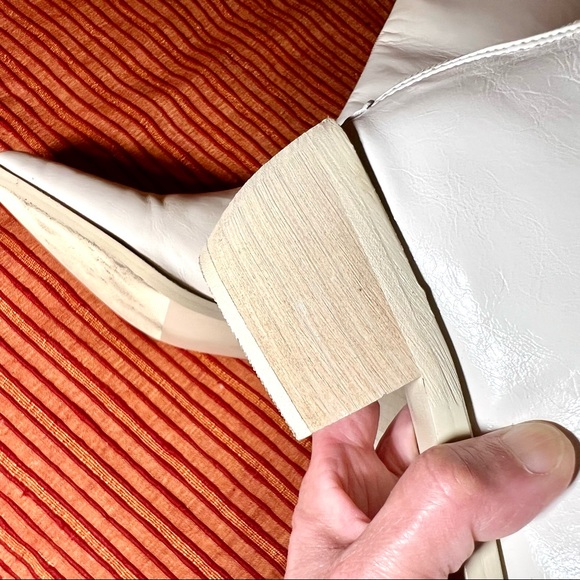 Pointed Head Chunky Heels Leather Booties Apricot Rose & Remy - Picture 8 of 8